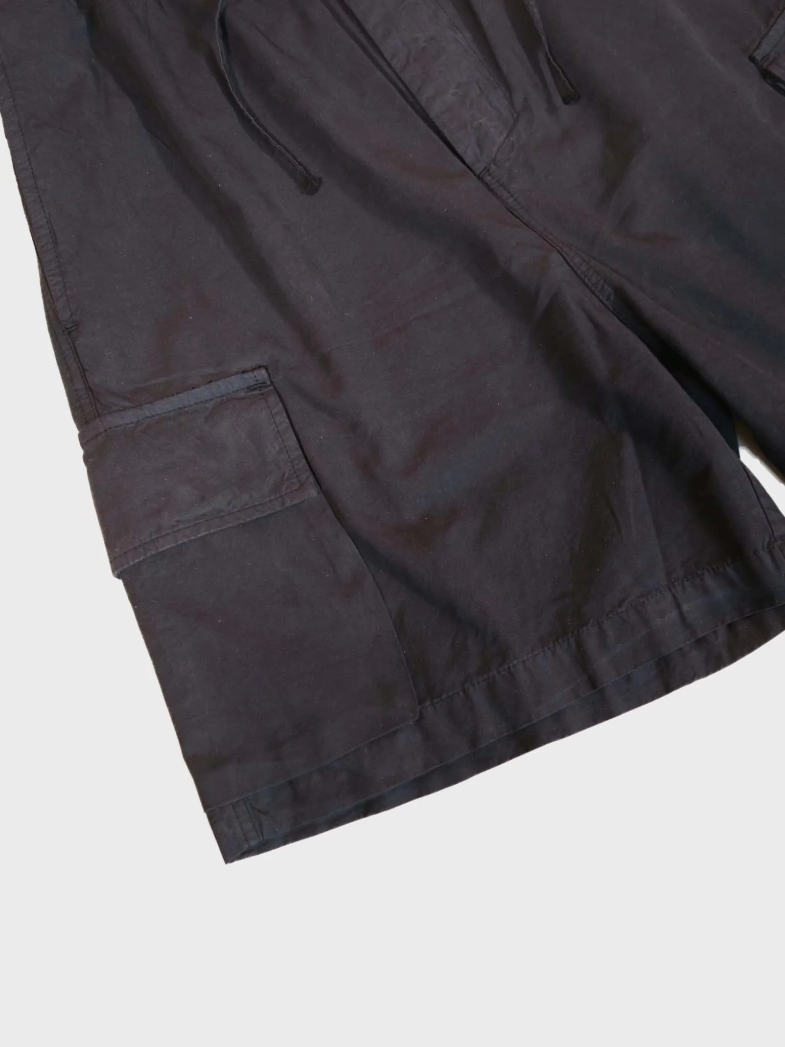 Parages Cargo Bermuda Shorts in Black - Image 4