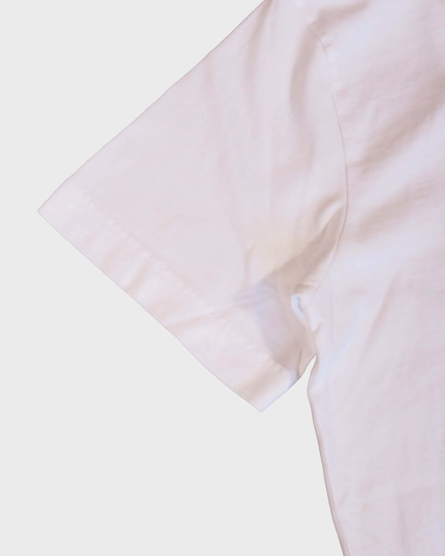 Parages Welcome T-Shirt in White - Image 3